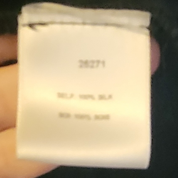 Beautiful black silk blouse off / on shoulders puff sleeves Aritzia Club Monaco - Picture 5 of 5